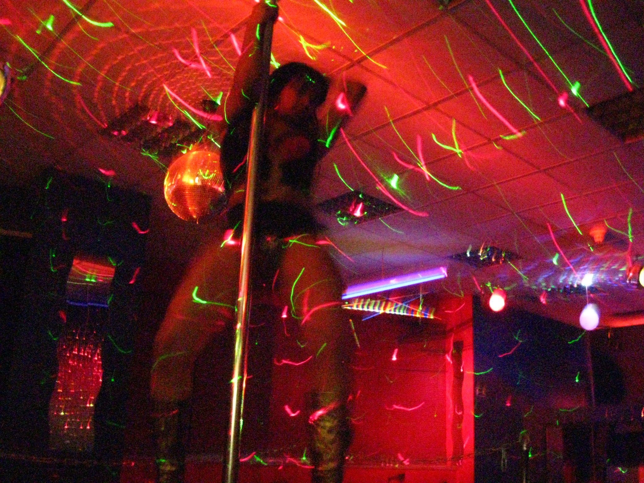 Ameriški Bar Klub Dolly - Nightclub in Maribor, Slovenia