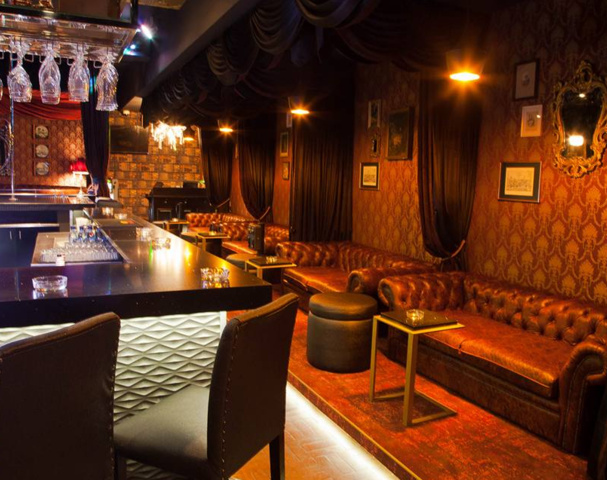 Mavericks Revue Bar - Nightclub in Cape Town, South Africa