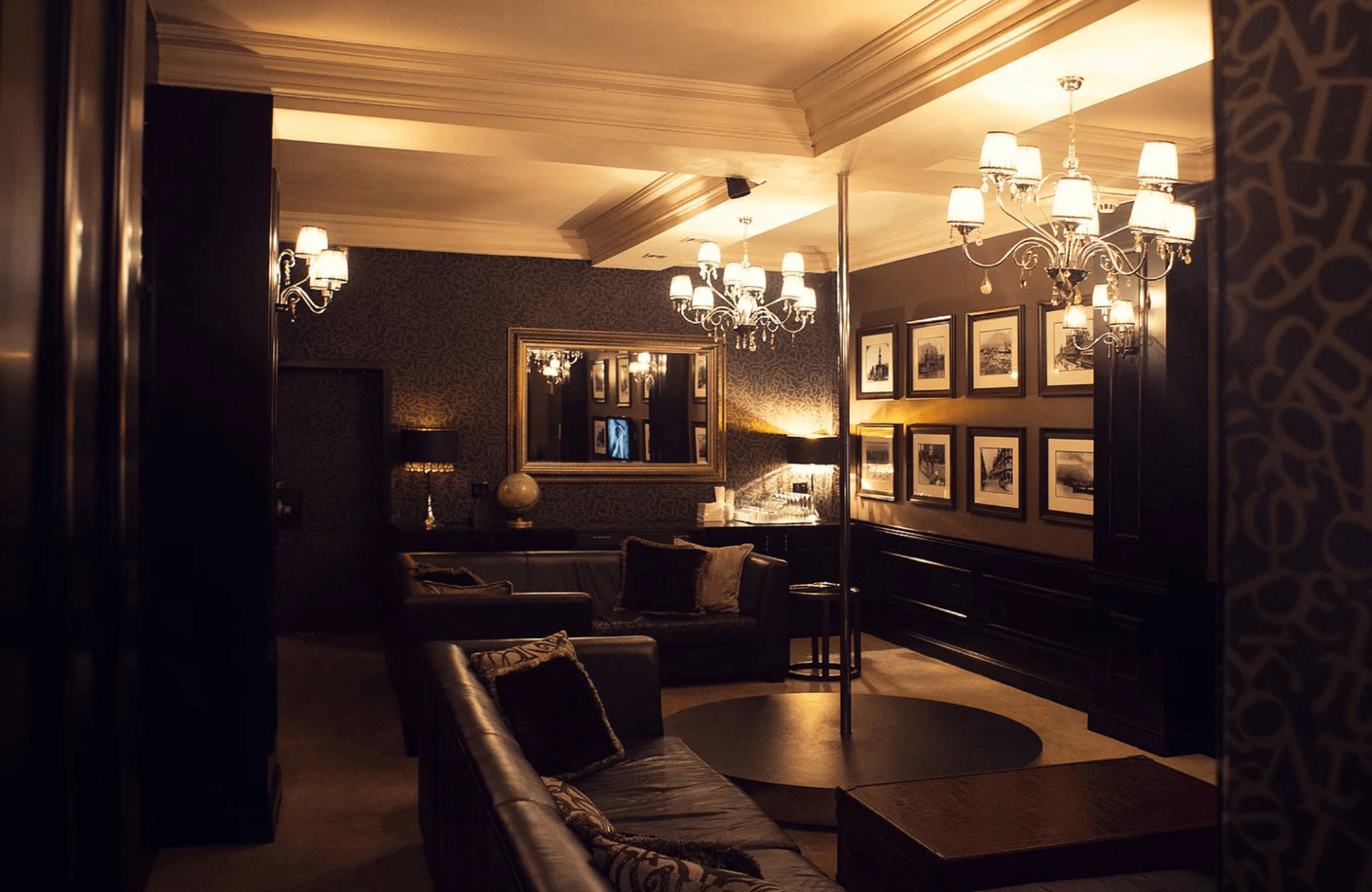 Mavericks Revue Bar - Nightclub in Cape Town, South Africa