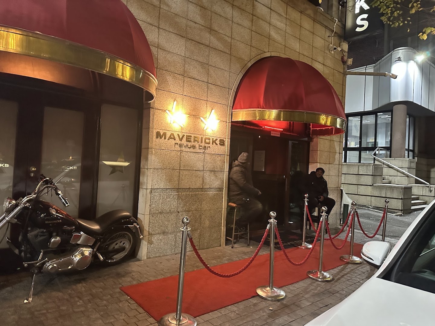 Mavericks Revue Bar - Nightclub in Cape Town, South Africa
