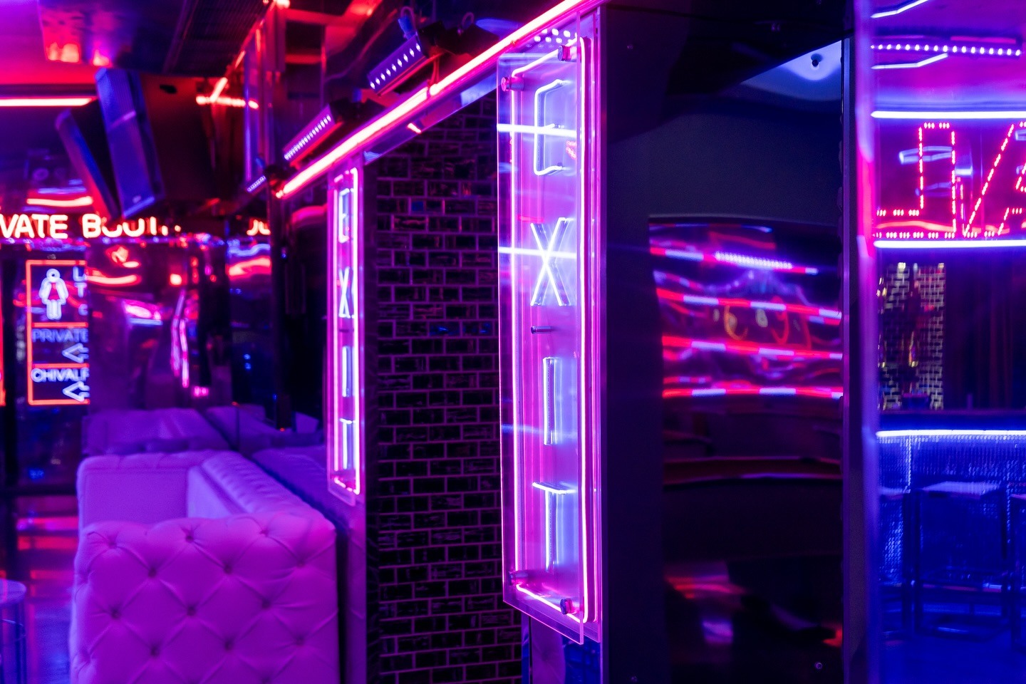 Chivalry Gentlemen's Lounge & Hotel - Nightclub in Germiston, South Africa