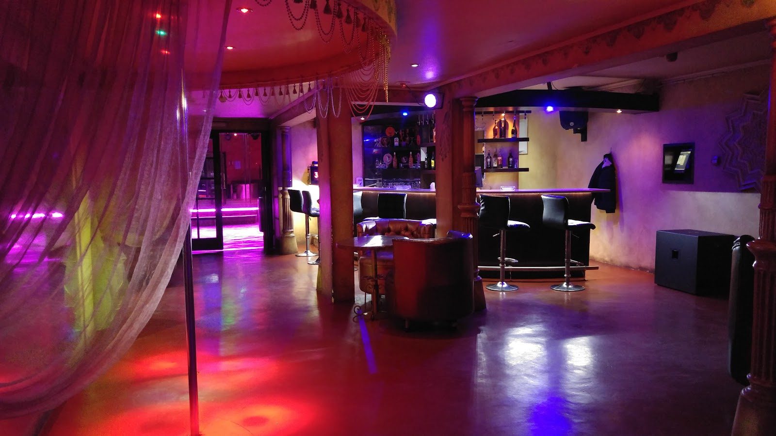 Blu Night Revue Bar - Nightclub in Hartbeespoort, South Africa