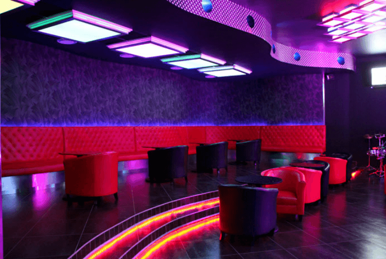 Royal Park Hotel - Nightclub in Johannesburg, South Africa