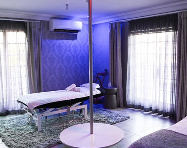 Queen Of Hearts Spa - Erotic Massage in Pretoria, South Africa