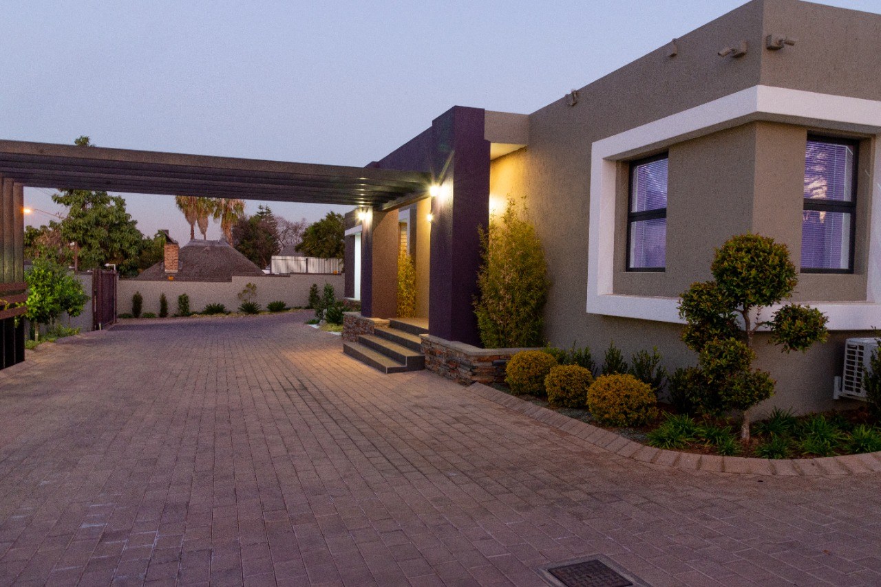 Tantrica Freya  - Erotic Massage in Pretoria, South Africa