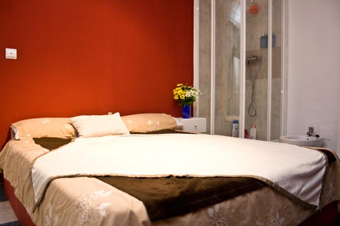 Vip S Club Avenida Bruselas - Nightclub in Alicante, Spain