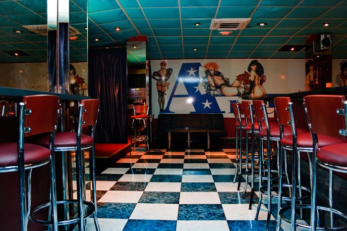 Vip S Club Avenida Bruselas - Nightclub in Alicante, Spain