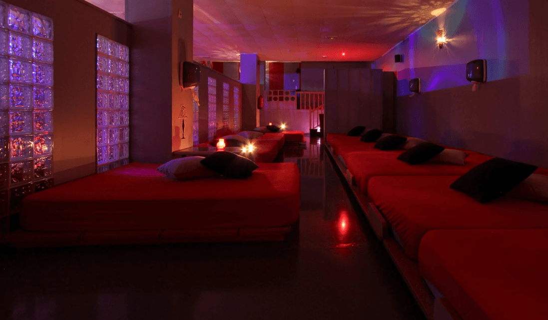 Atrevete Pub Liberal - Swinger Club in Alicante, Spain