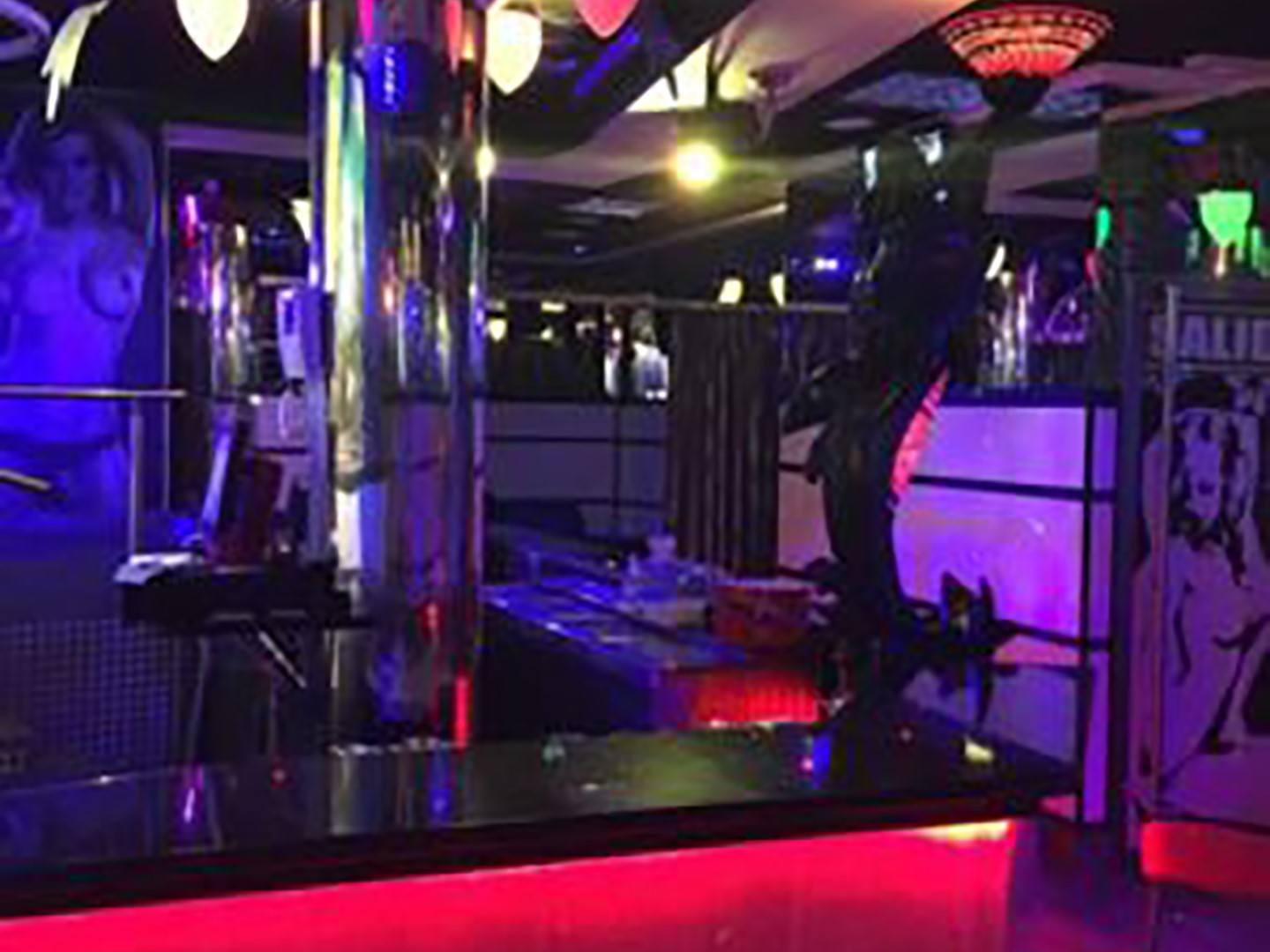 Club Las Palmeras - Nightclub in Almassora, Spain