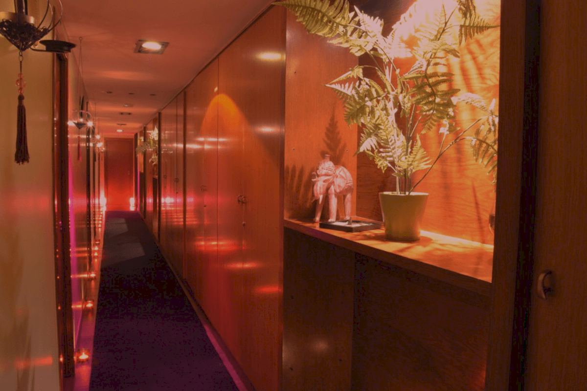 Alone Tantra Massage Spa Gracia Barcelona - Erotic Massage in Barcelona, Spain