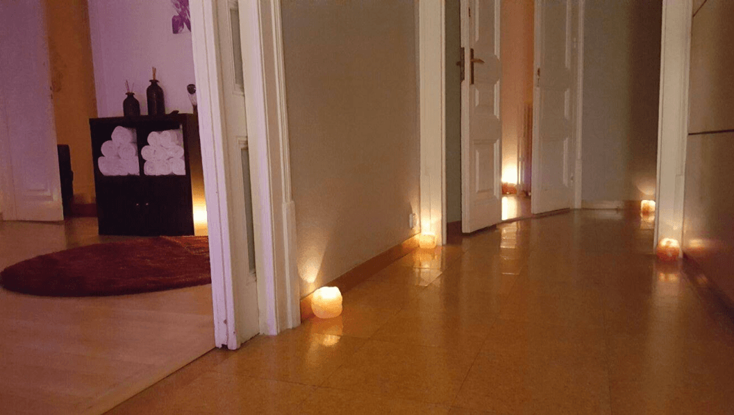 Alora Massage - Erotic Massage in Barcelona, Spain