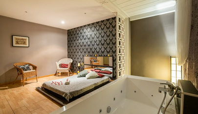 Ele Tantra - Erotic Massage in Barcelona, Spain