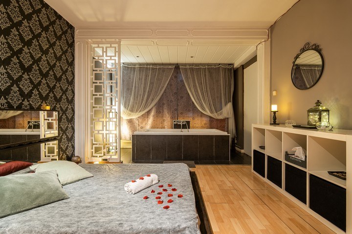 Ele Tantra - Erotic Massage in Barcelona, Spain