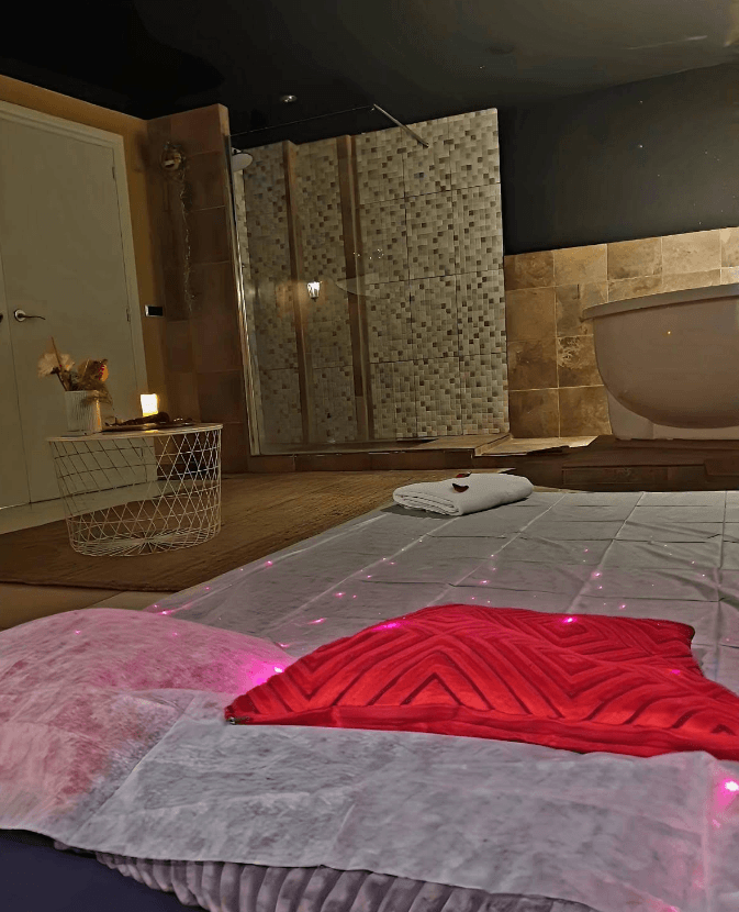 Gala Sensitive - Erotic Massage in Barcelona, Spain