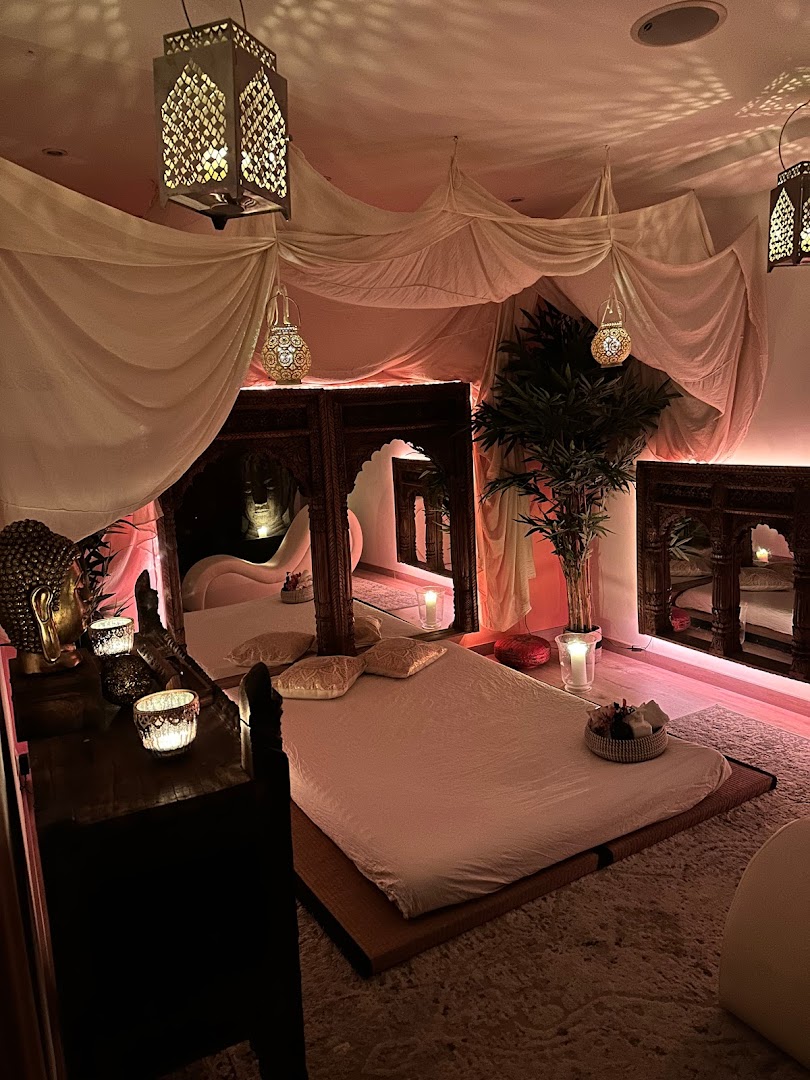 Ganesha Tantric Experience - Erotic Massage in Barcelona, Spain