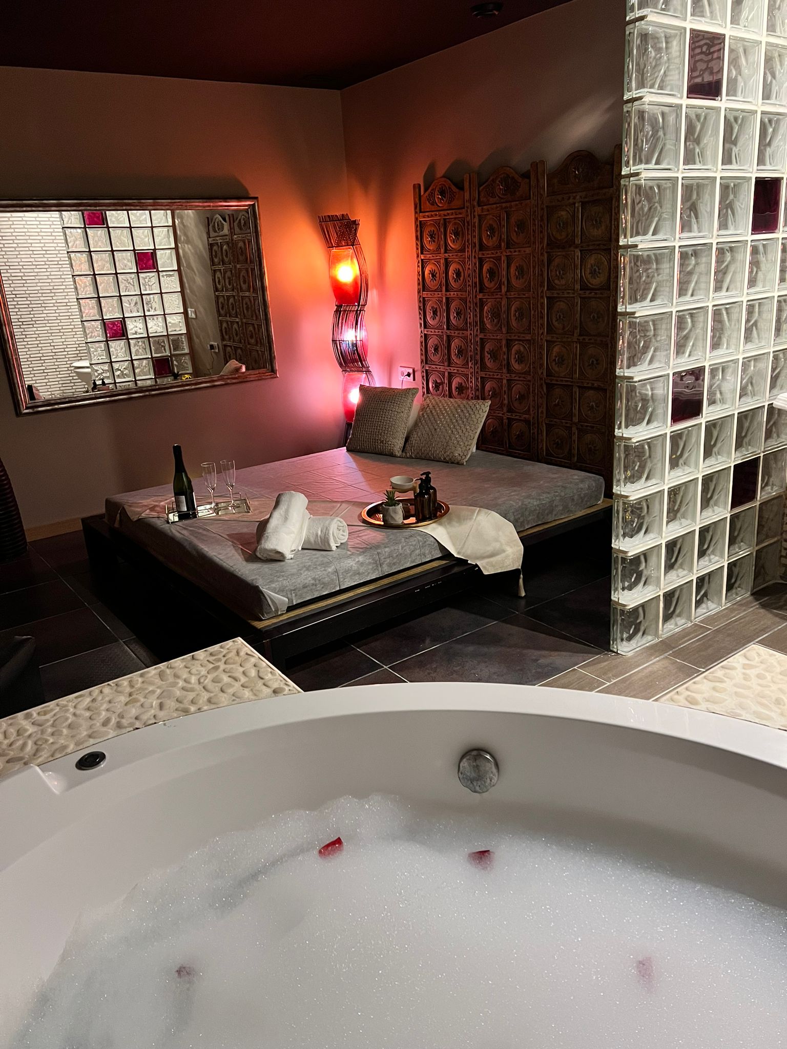 Masajes Dharma Les Corts - Erotic Massage in Barcelona, Spain