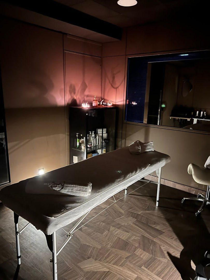 Massage Londres - Erotic Massage in Barcelona, Spain