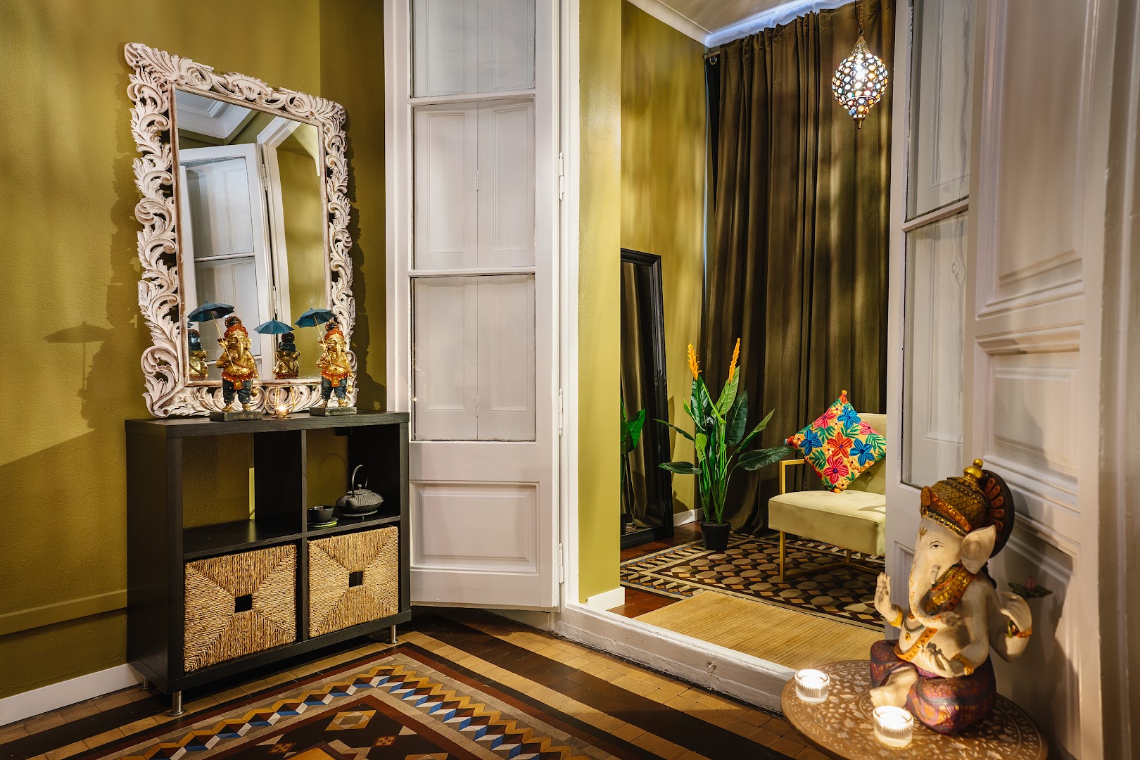 Natural Thai Spa - Erotic Massage in Barcelona, Spain