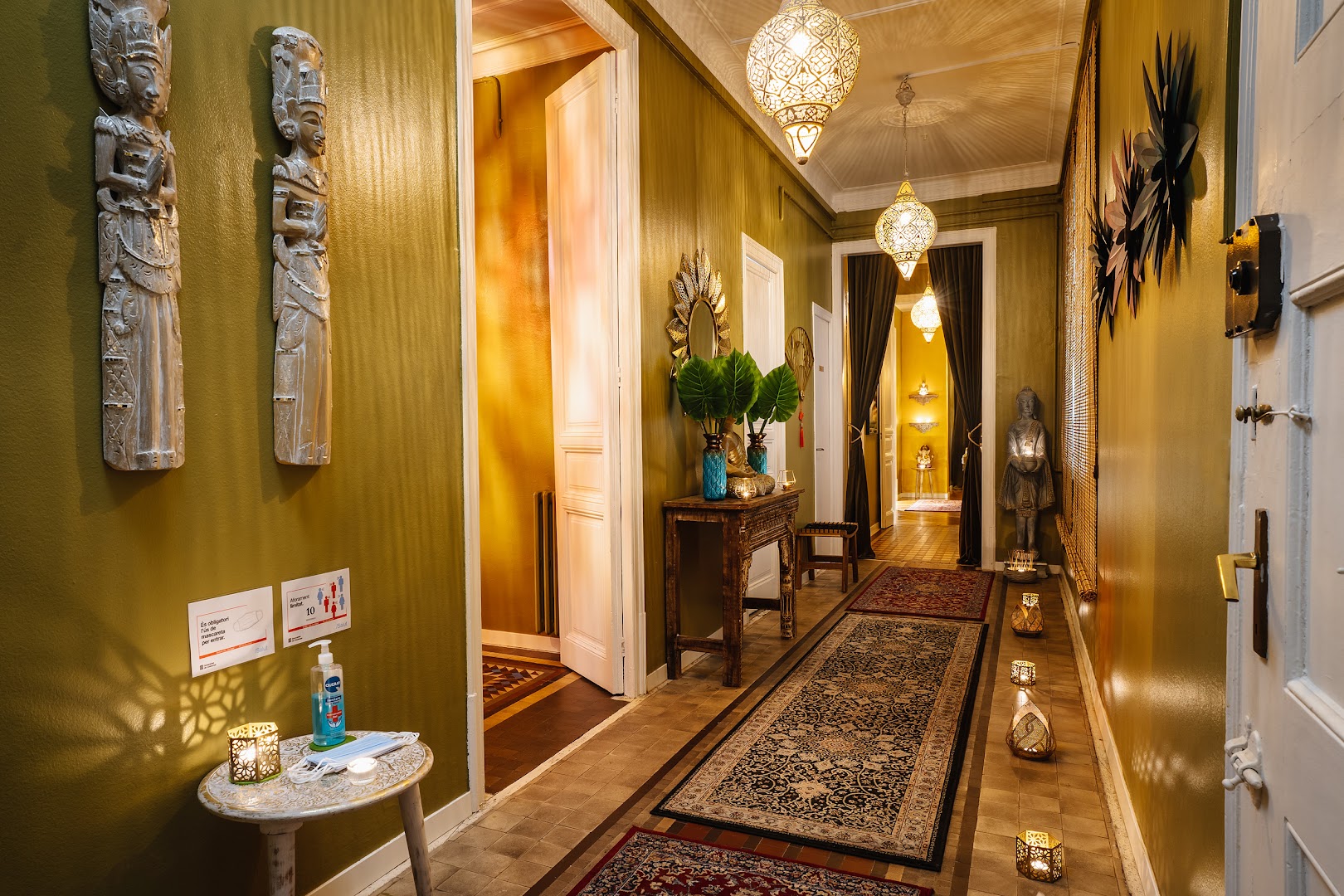 Natural Thai Spa - Erotic Massage in Barcelona, Spain
