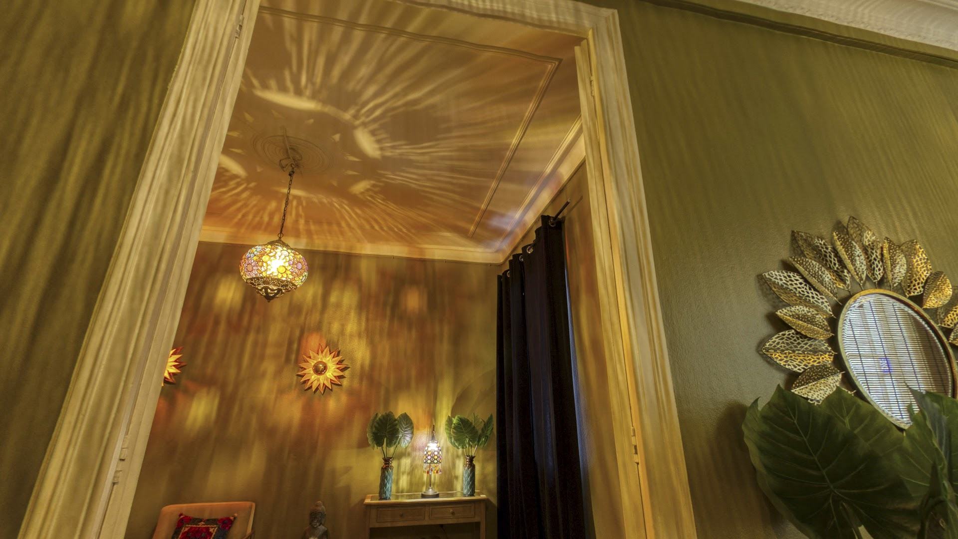 Natural Thai Spa - Erotic Massage in Barcelona, Spain
