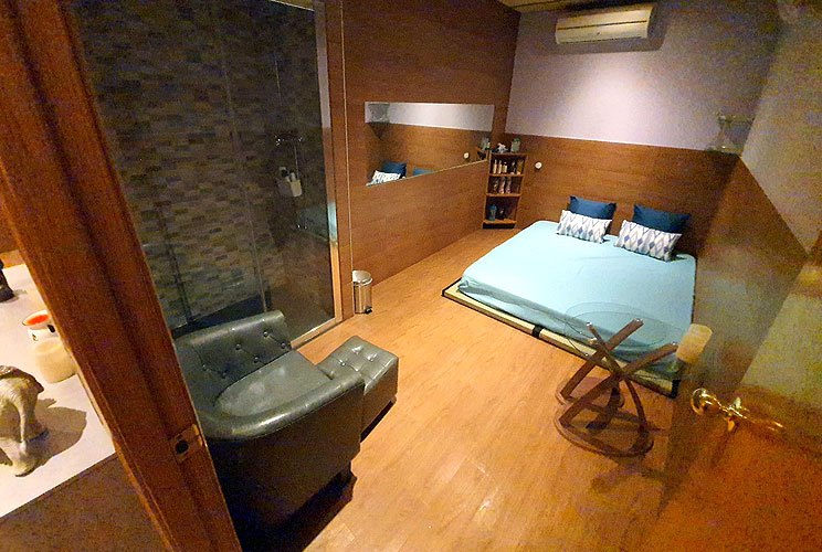 Sagues 51 - Erotic Massage in Barcelona, Spain