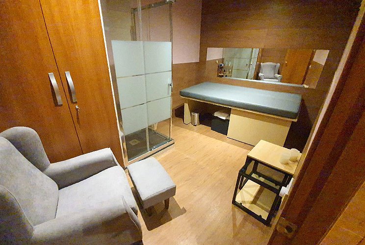 Sagues 51 - Erotic Massage in Barcelona, Spain