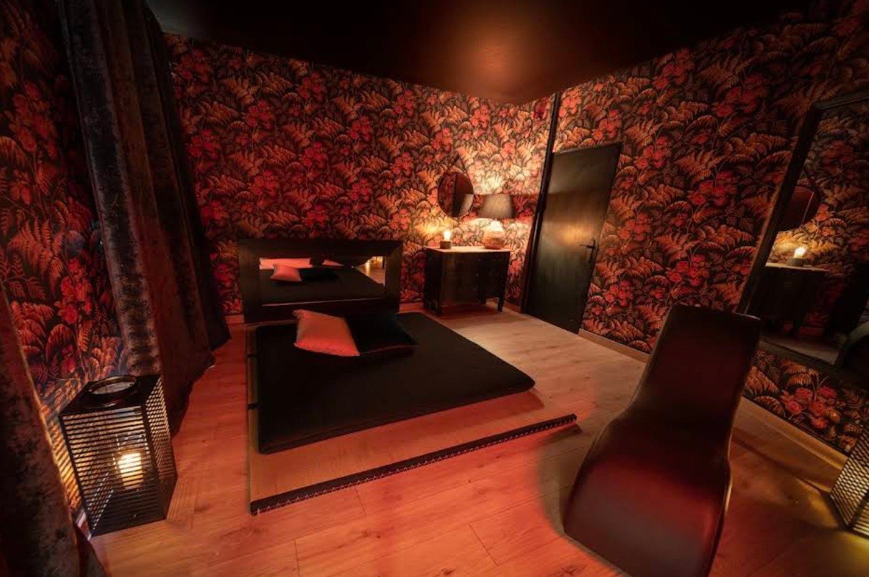 Santai - Erotic Massage in Barcelona, Spain