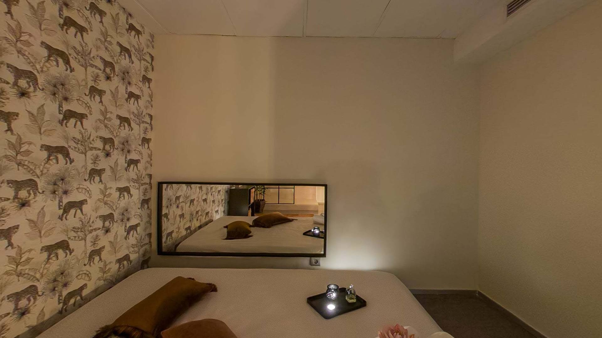 Tantra Paradise Massage Barcelona - Erotic Massage in Barcelona, Spain