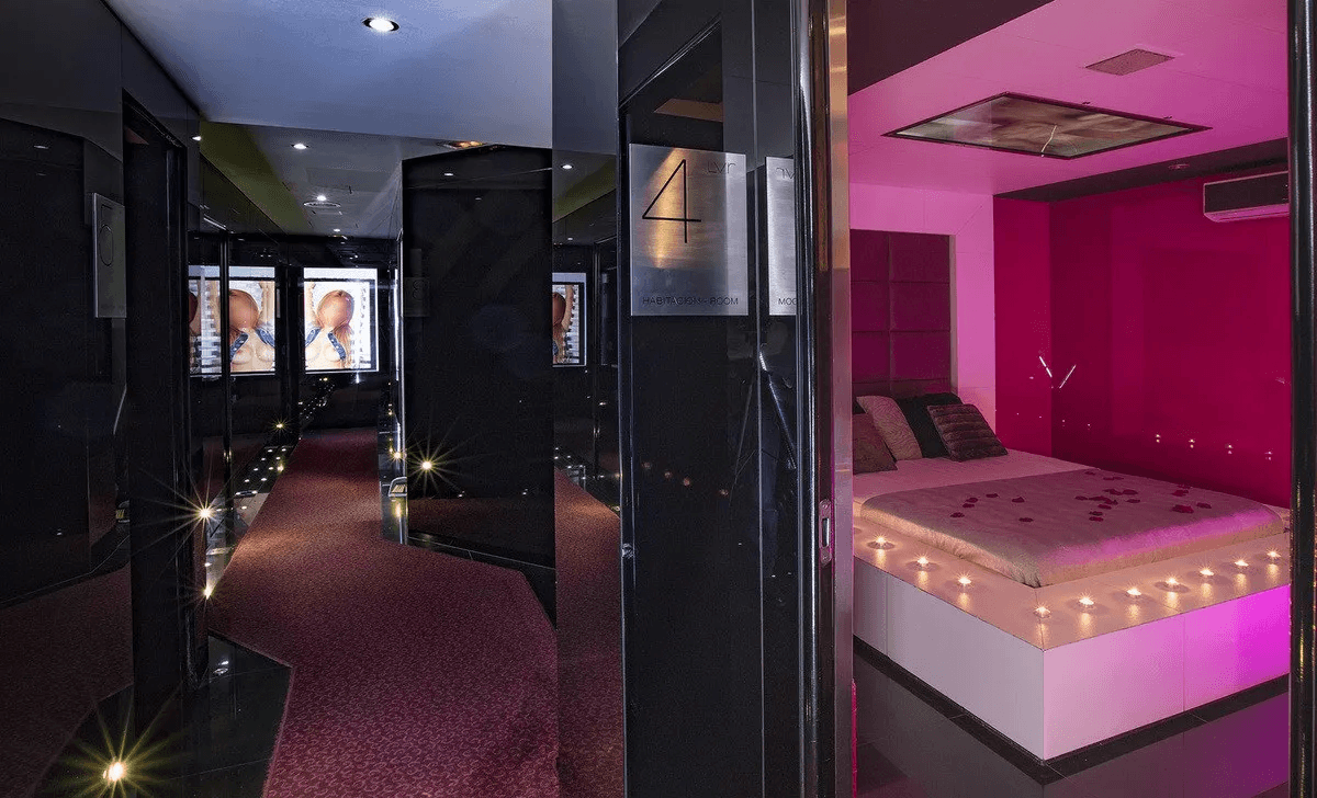 La Vie En Rose - Escort Agency in , Spain