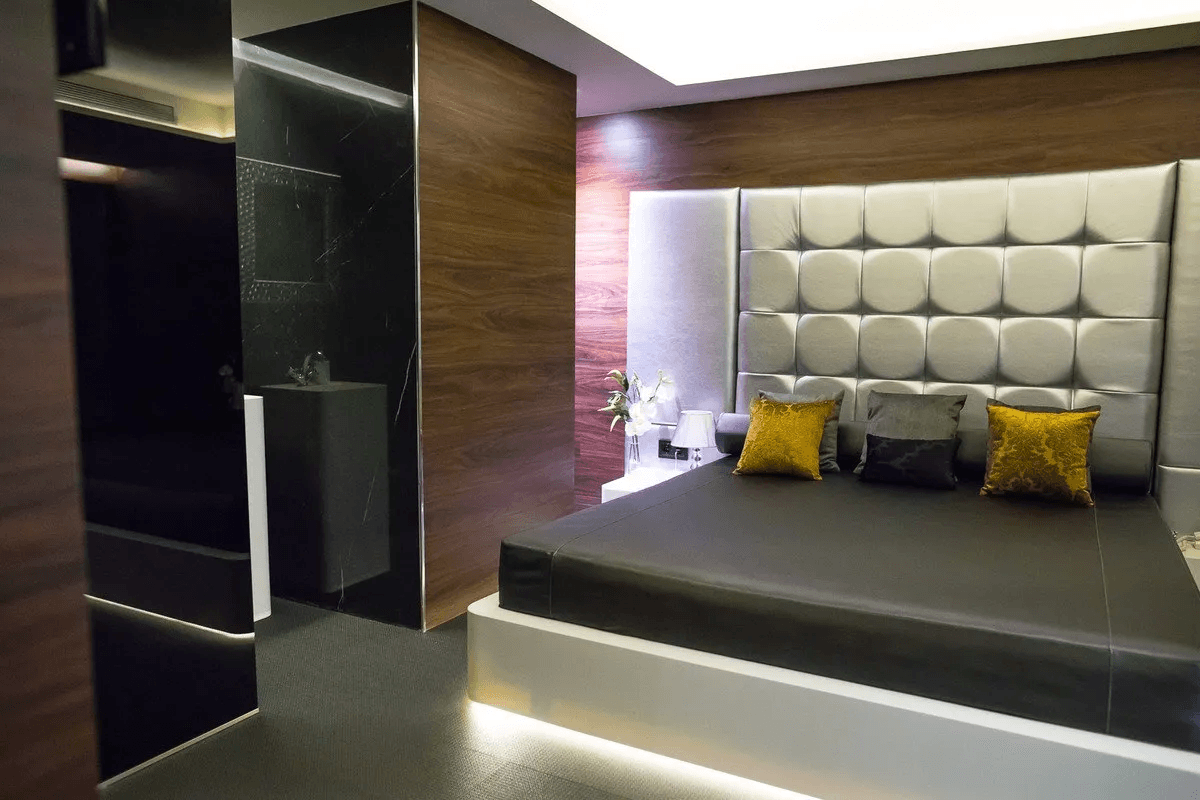 Maison Close Barcelona - Escort Agency in , Spain