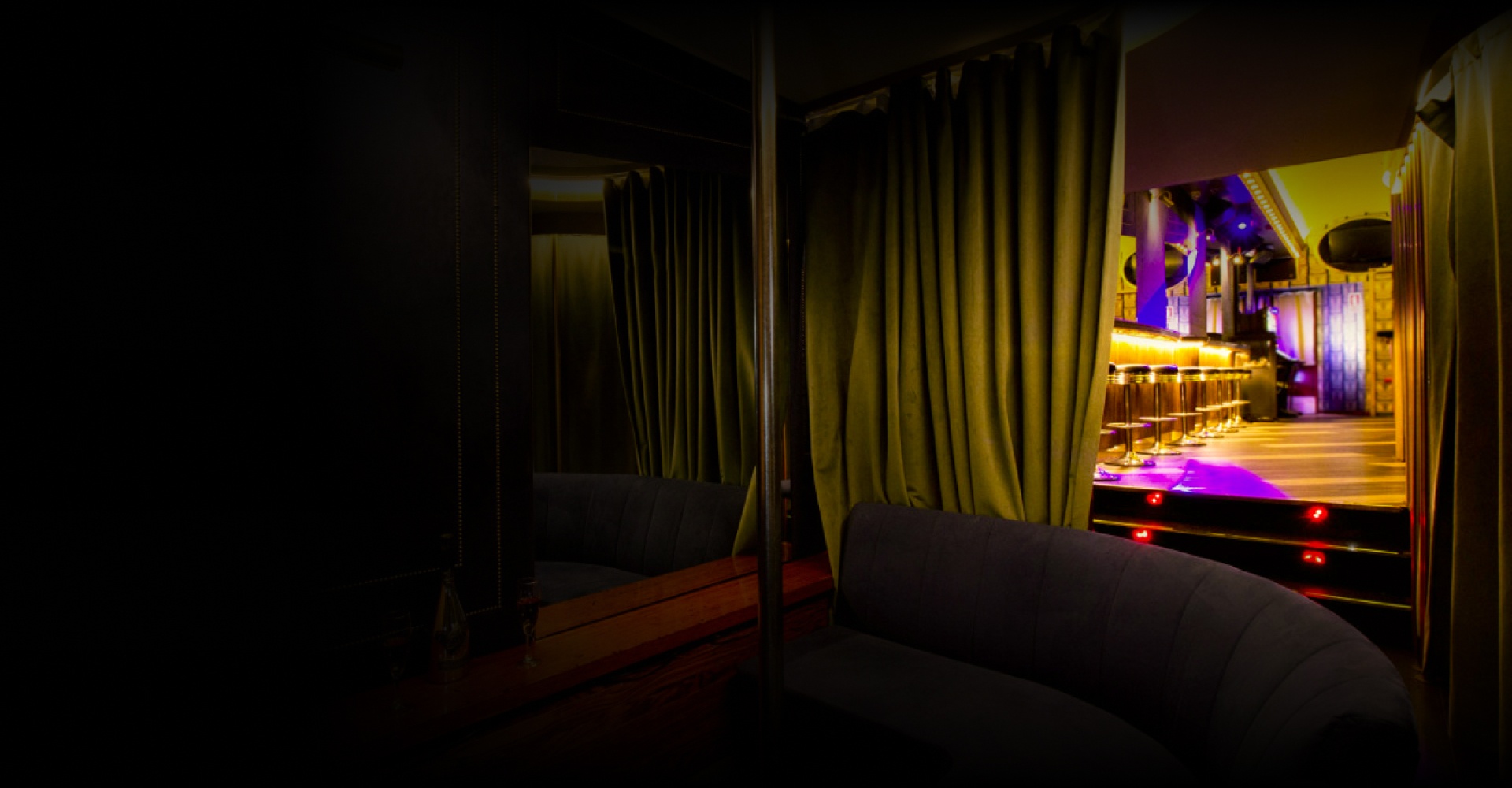 208 Gentlemen's Club - Nightclub in Barcelona, Spain