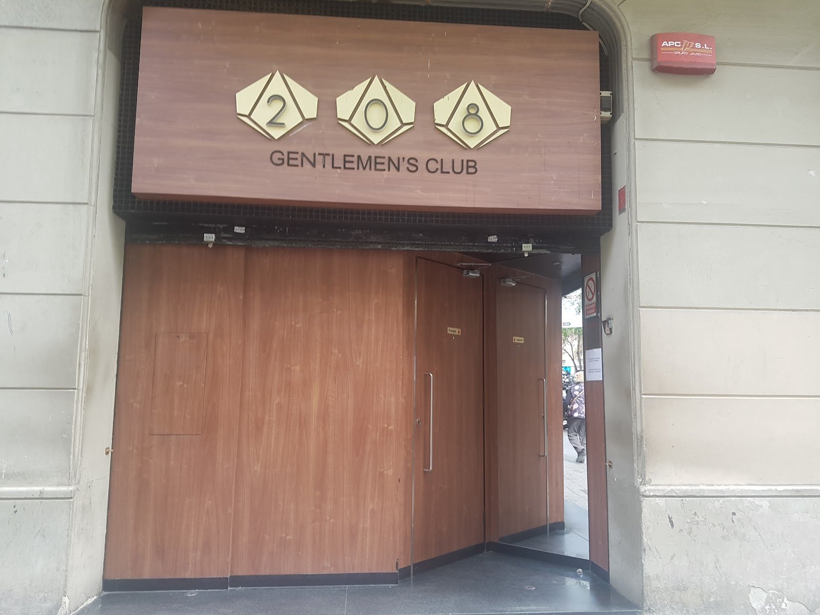 208 Gentlemen's Club - Nightclub in Barcelona, Spain