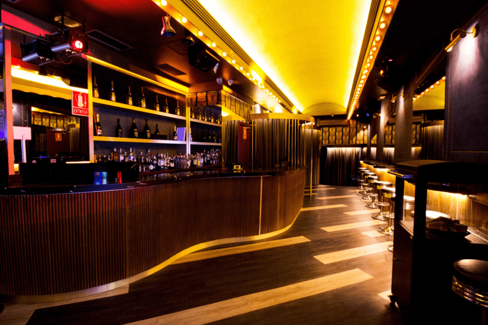 208 Gentlemen's Club - Nightclub in Barcelona, Spain
