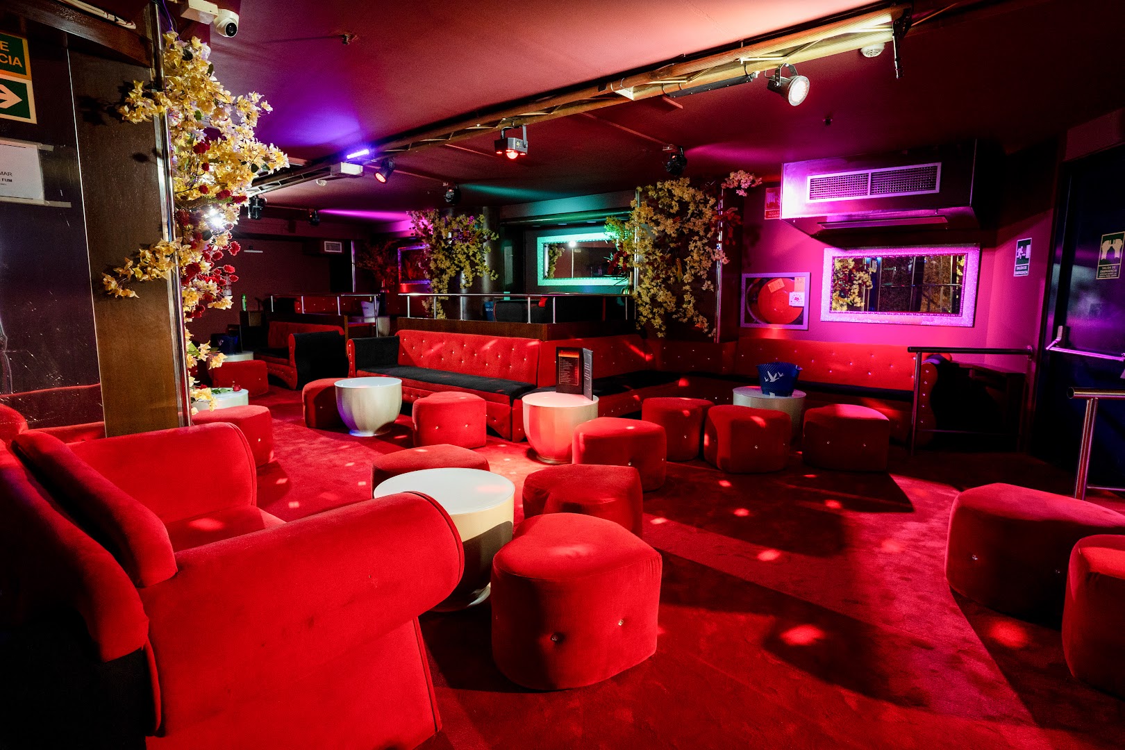 Bacarra Level Club - Nightclub in Barcelona, Spain