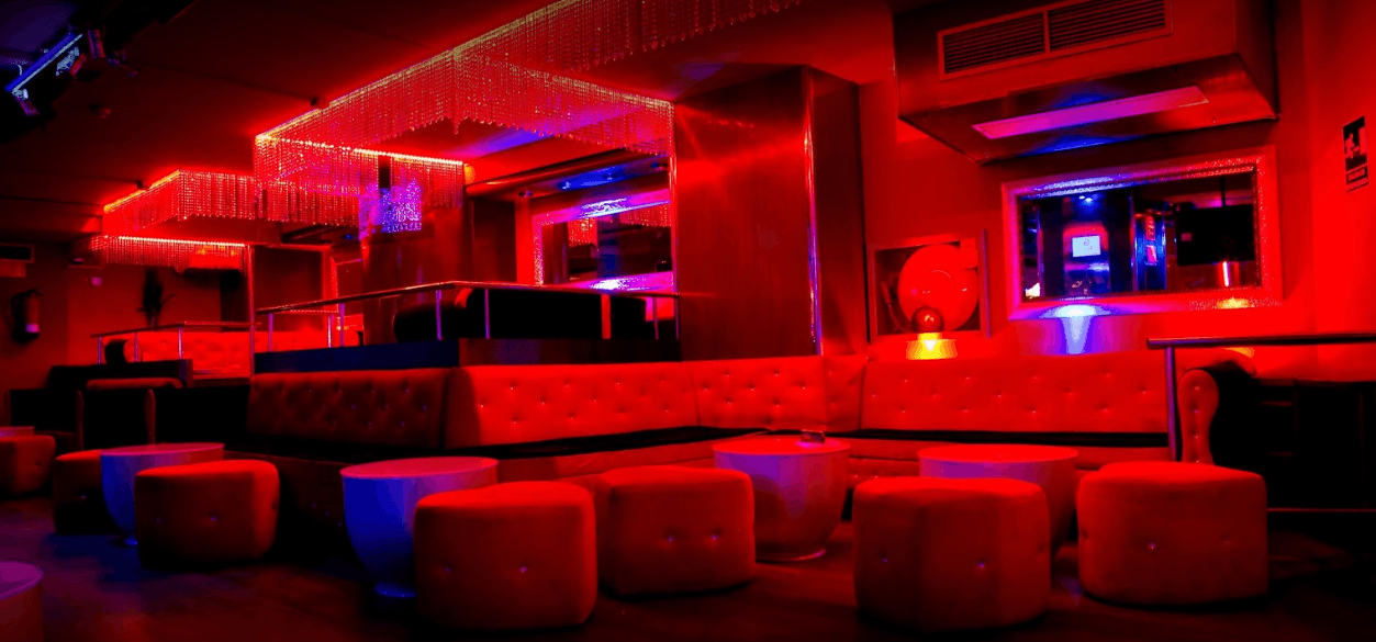 Bacarra Strip Club Barcelona - Nightclub in Barcelona, Spain