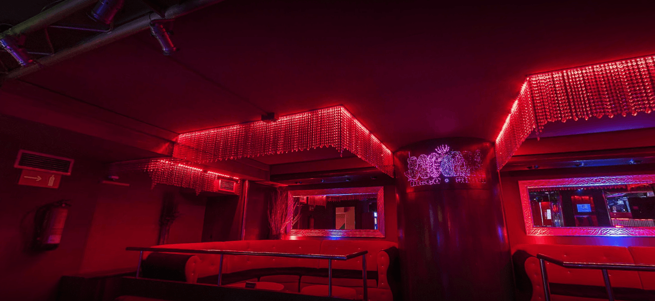 Bacarra Strip Club Barcelona - Nightclub in Barcelona, Spain