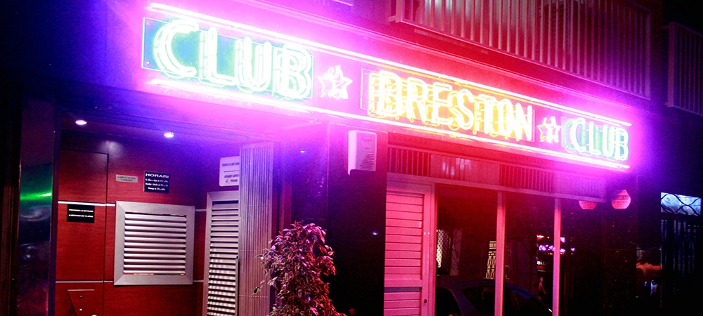 Breston Strip Club Barcelona - Nightclub in Barcelona, Spain