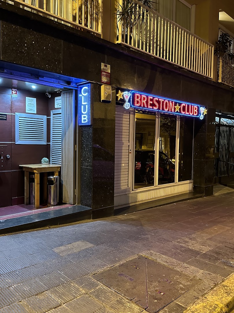 Breston Strip Club Barcelona - Nightclub in Barcelona, Spain