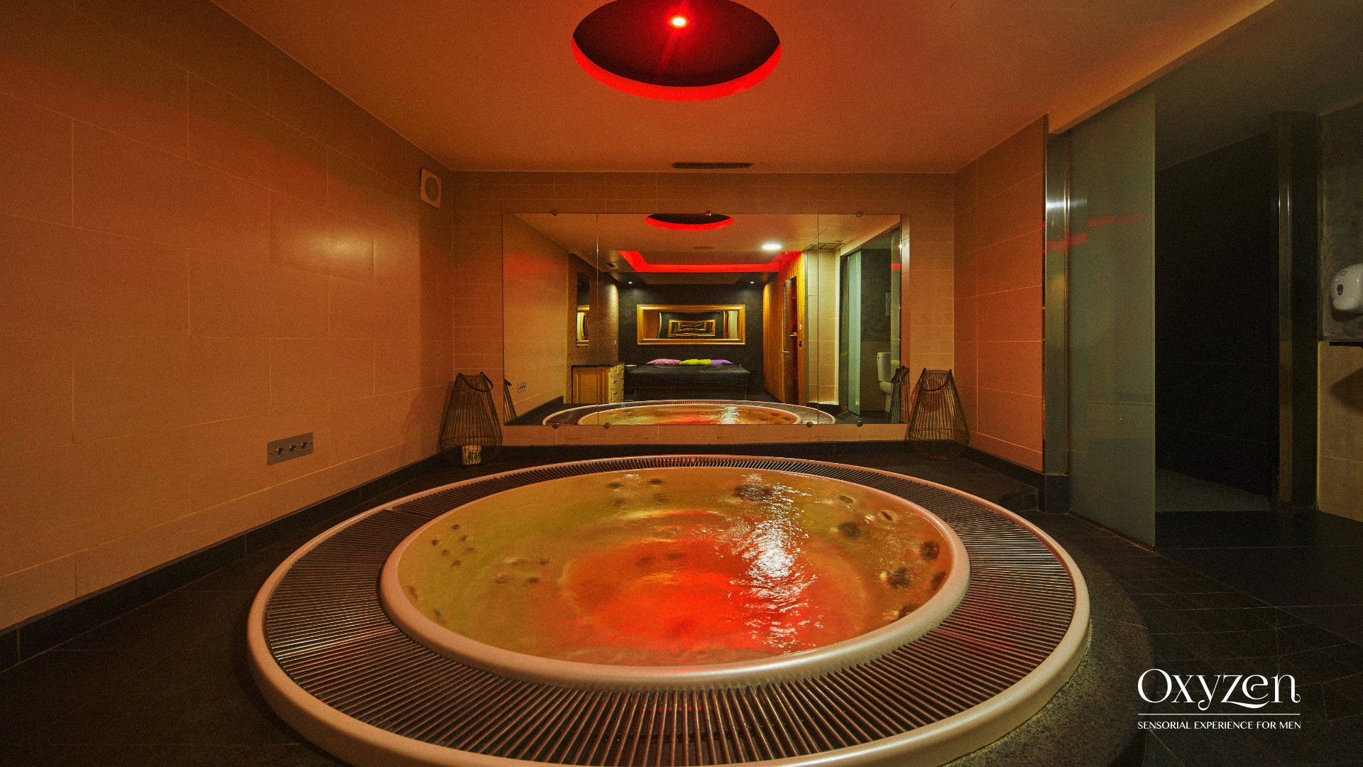 Centro Oxyzen Barcelona - Nightclub in Barcelona, Spain