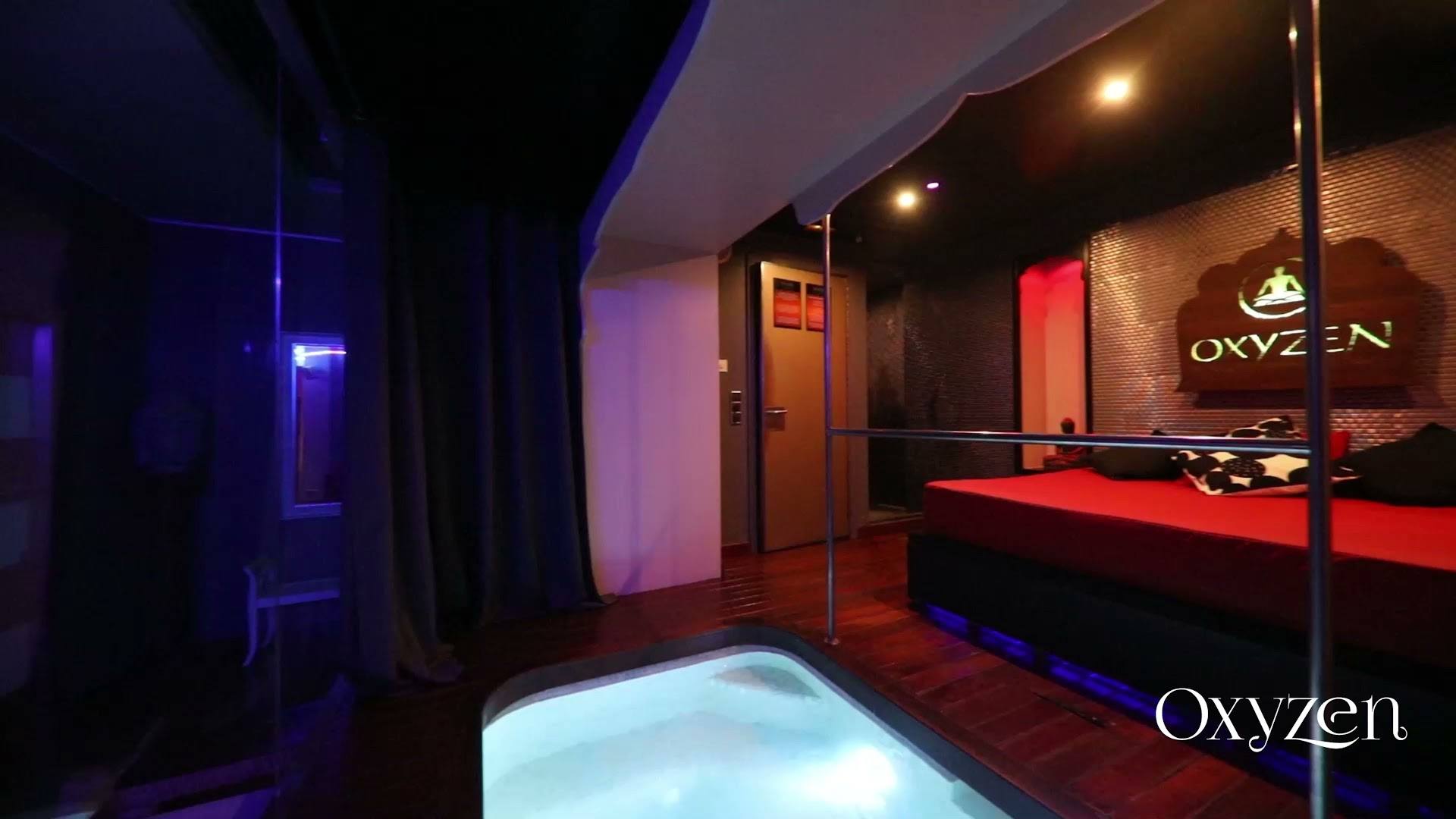 Centro Oxyzen Barcelona - Nightclub in Barcelona, Spain