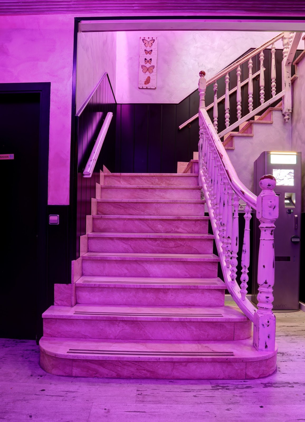 Club Estel - Nightclub in Barcelona, Spain