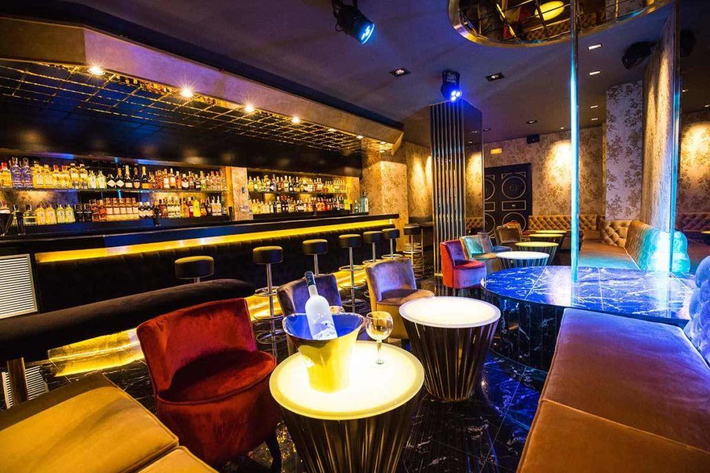 Darling Strip Club Barcelona - Nightclub in Barcelona, Spain