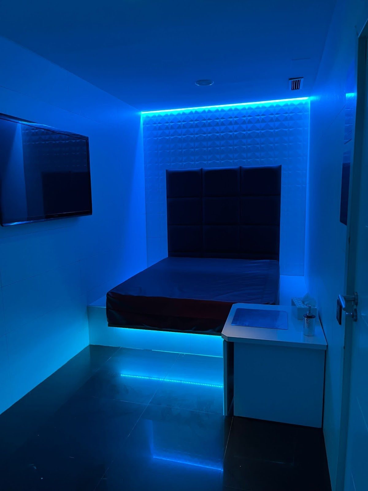 Haima Entença - Nightclub in Barcelona, Spain
