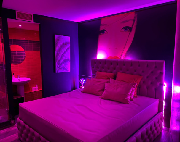 Pink Lady - Gentlemen’s Club - Nightclub in Barcelona, Spain