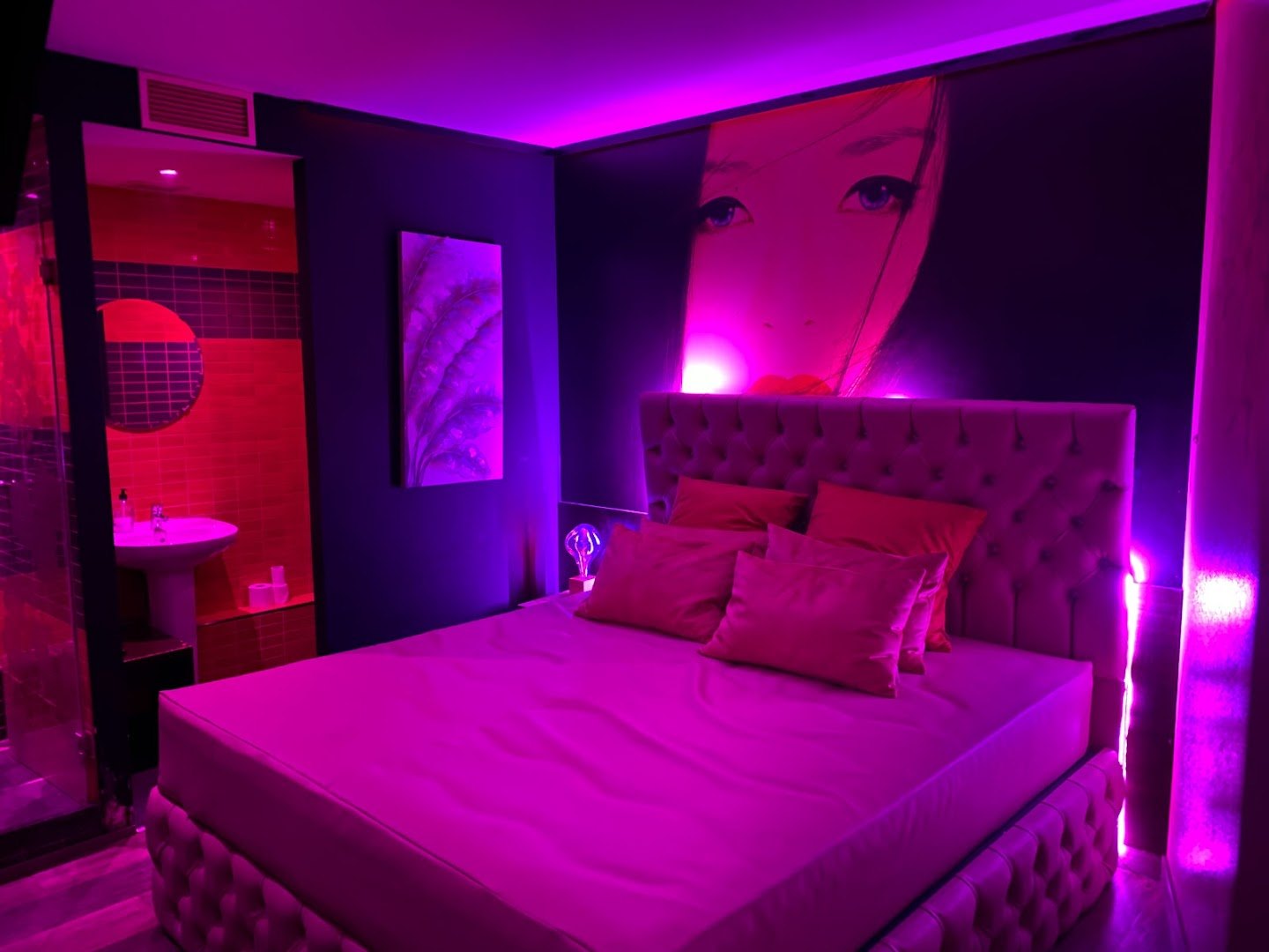 Pink Lady - Gentlemen’s Club - Nightclub in Barcelona, Spain