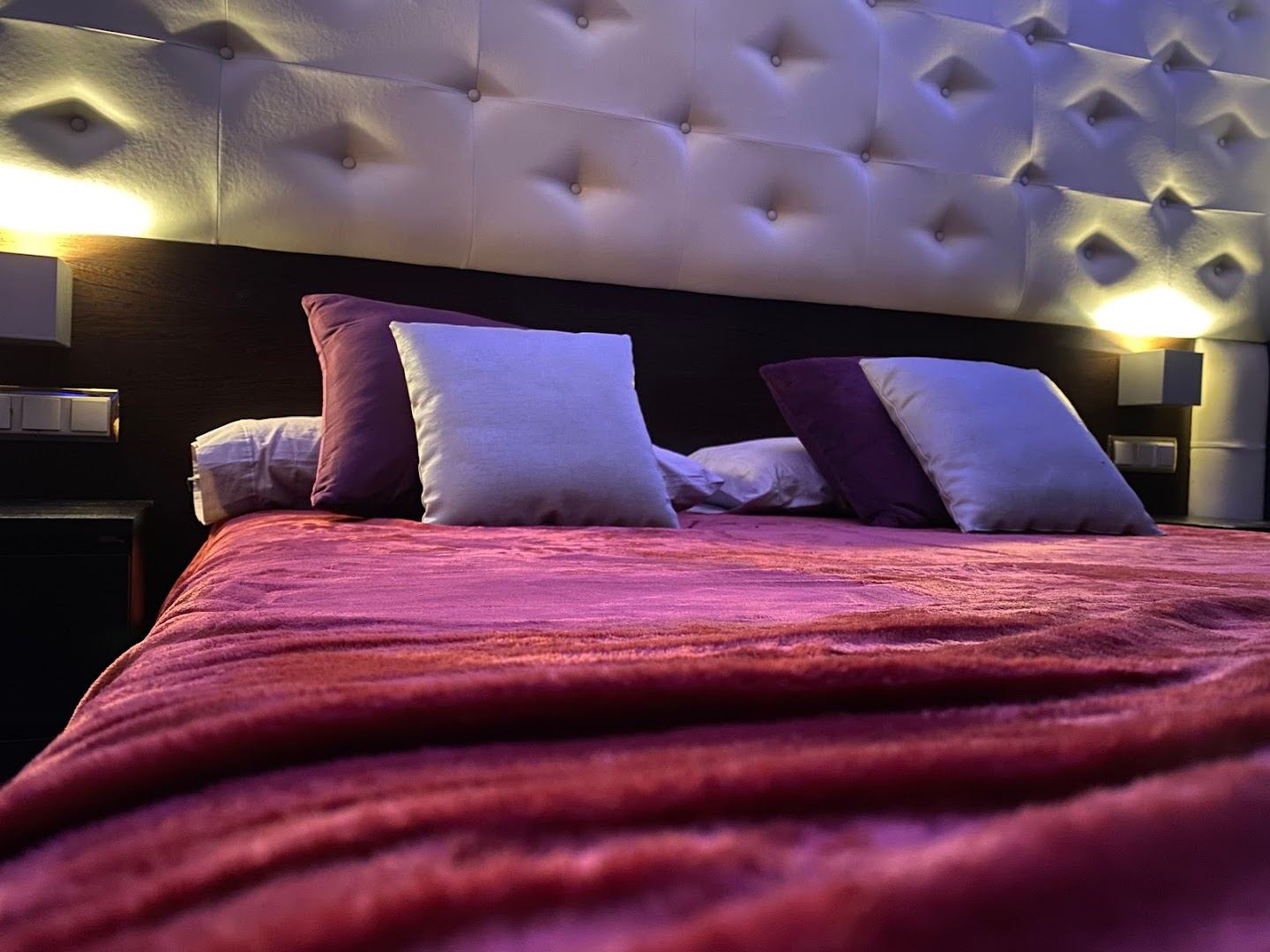 Skylab - Gentlemen’s Club - Nightclub in Barcelona, Spain