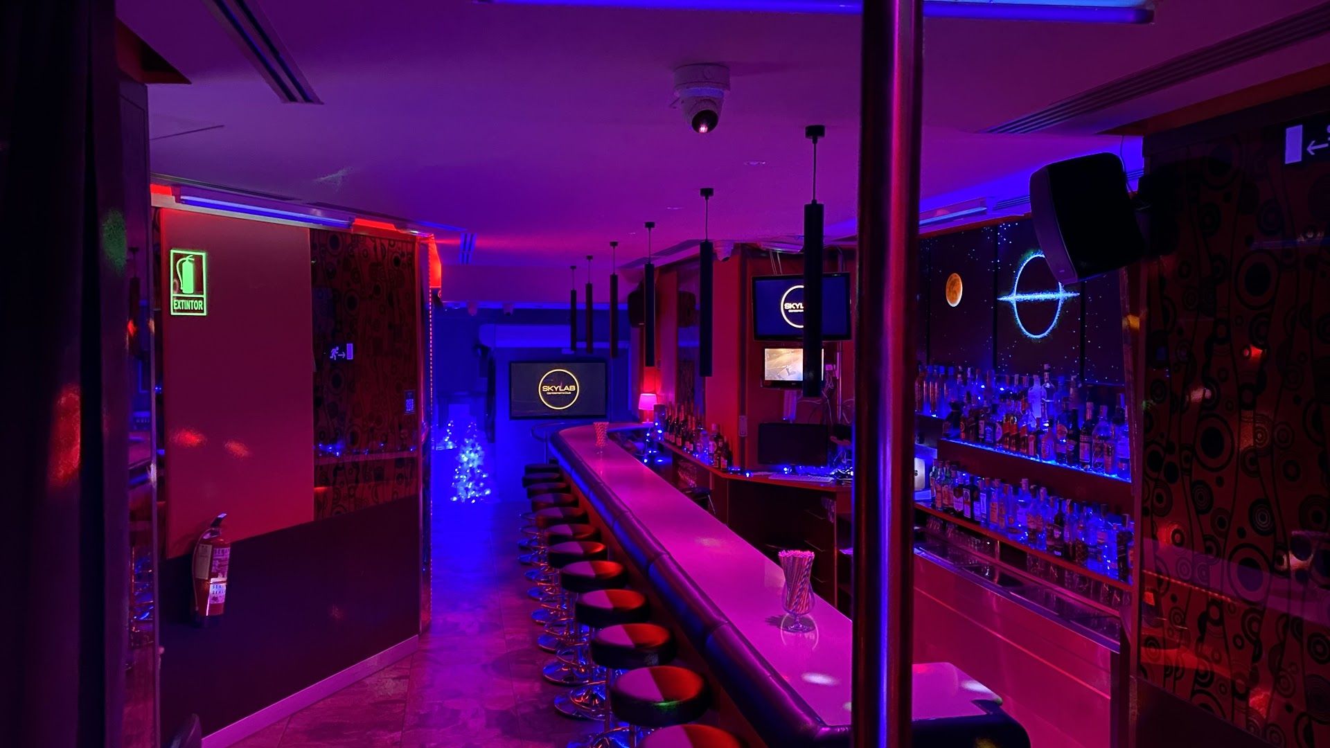 Skylab - Gentlemen’s Club - Nightclub in Barcelona, Spain