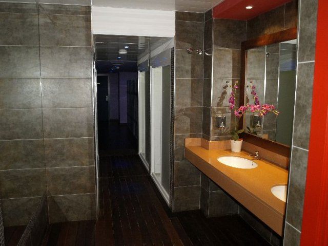 6y9 Local Liberal En Barcelona - Swinger Club in Barcelona, Spain