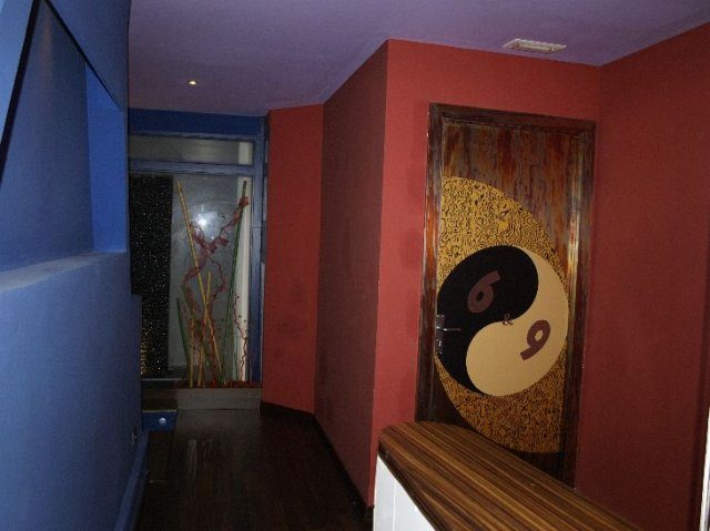 6y9 Local Liberal En Barcelona - Swinger Club in Barcelona, Spain