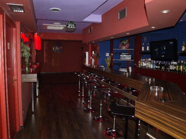 6y9 Local Liberal En Barcelona - Swinger Club in Barcelona, Spain